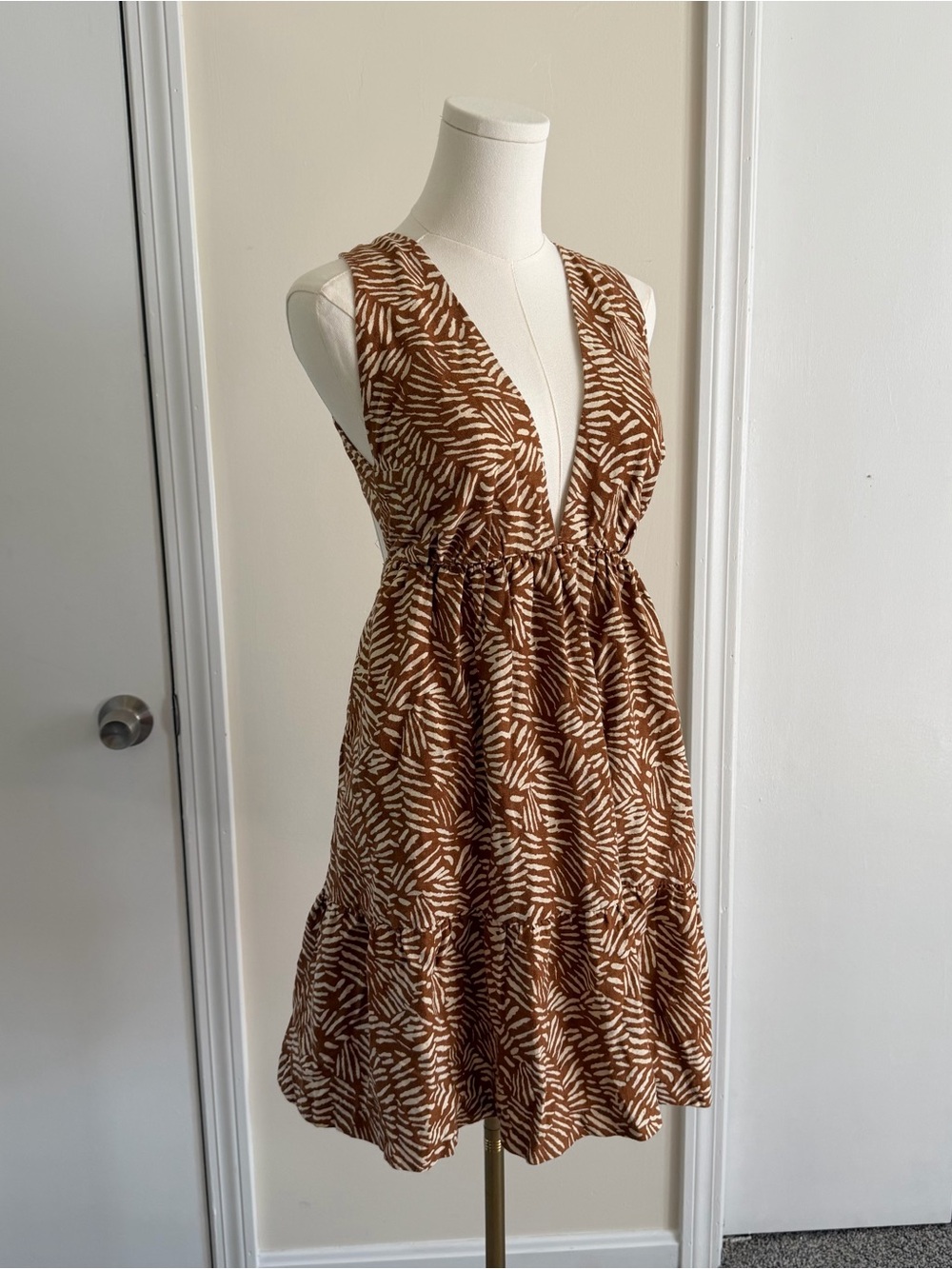 House of Harlow Linen Blend Halter Tie Open Back Deep V Neck Mini Flare Dress S